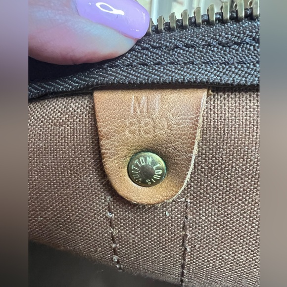 Louis Vuitton Keepall 55 Duffel Travel Bag - Picture 11 of 15